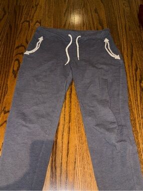 Monrow Navy Jogger Pants with White Drawstring